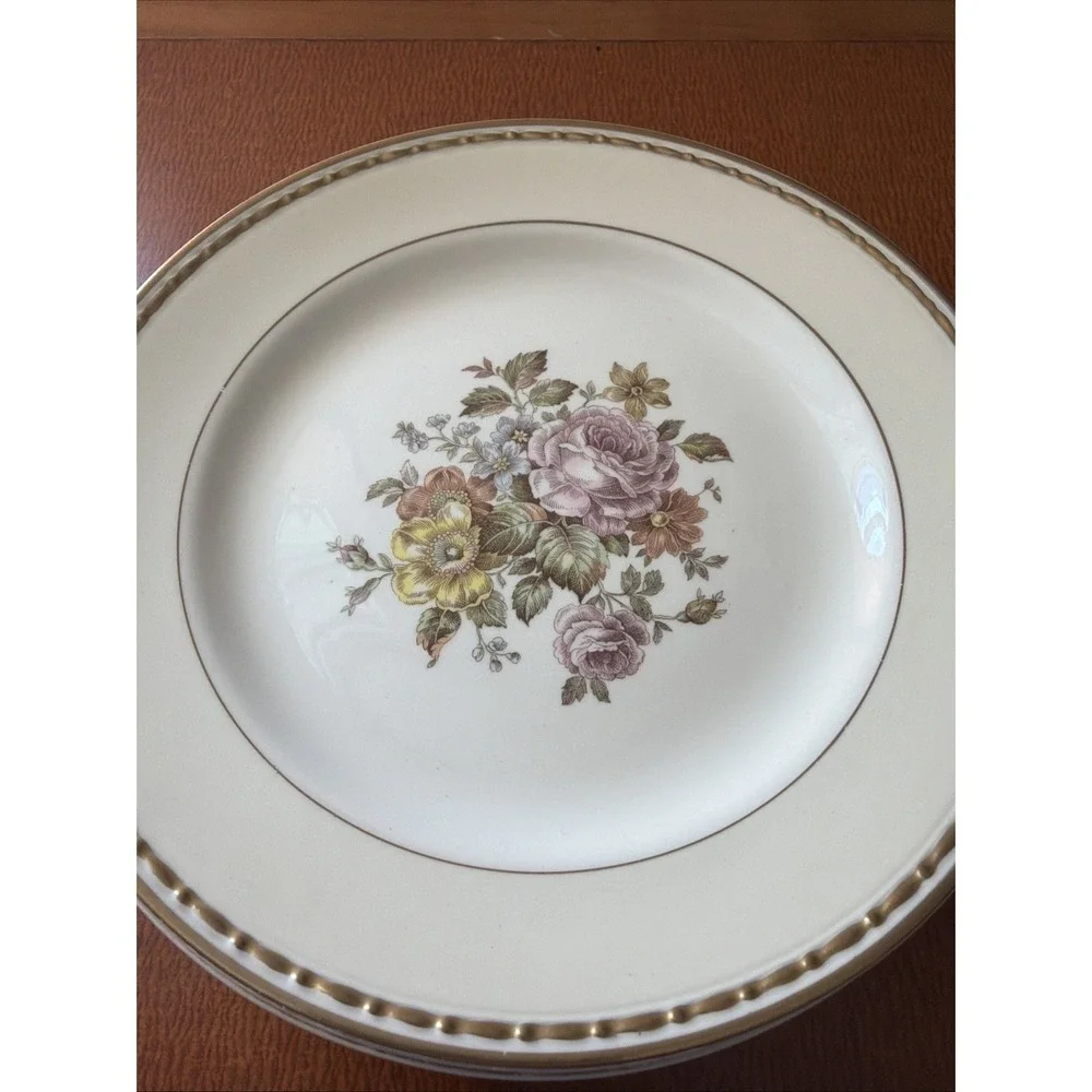 Vtg Homer‎ Laughlin Eggshell GEORGIAN Set Of 8 Gold Filigree Desert Plates 7